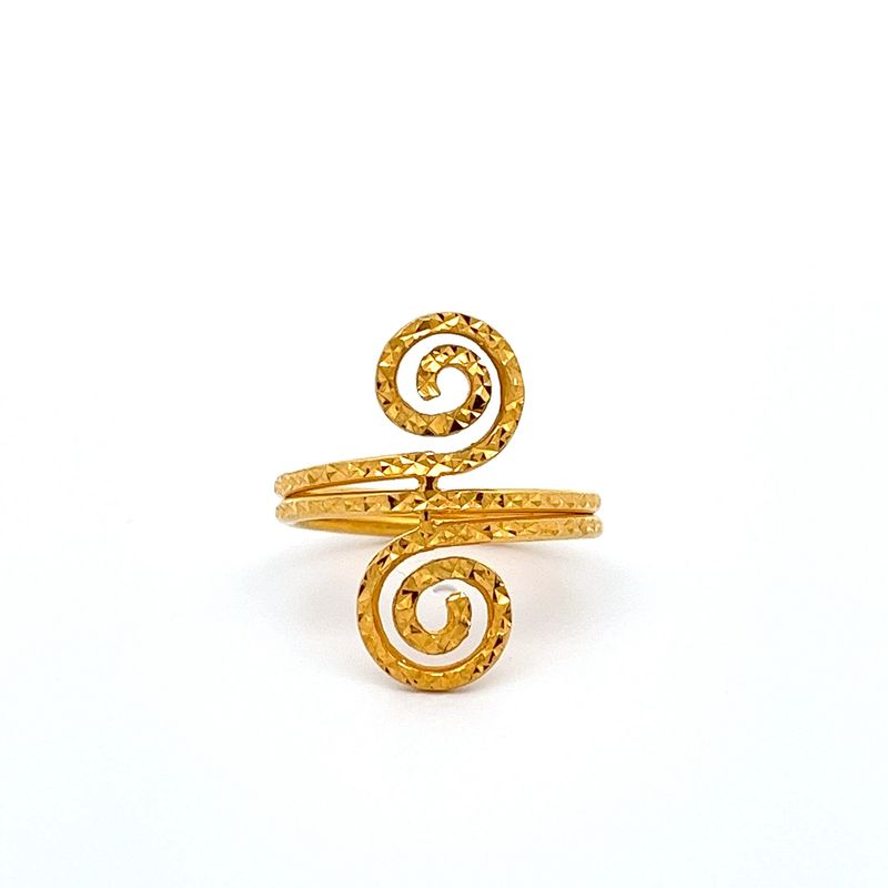 Spiraling Heart Gold Ring | Mustafa Jewellery Malaysia