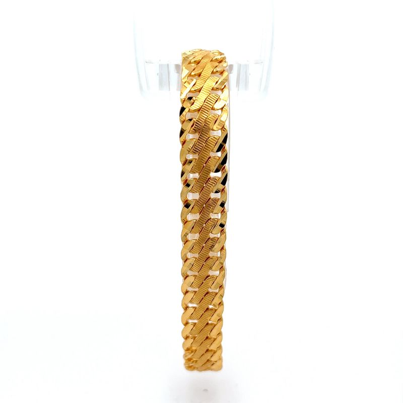 Valiant Textured Gold Chain Bracelet - Front