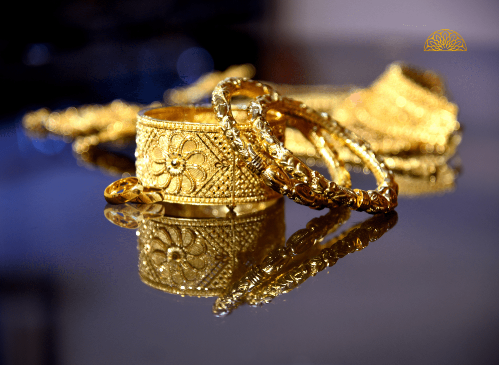 Feature image for an article on gold jewellery in Malaysia.