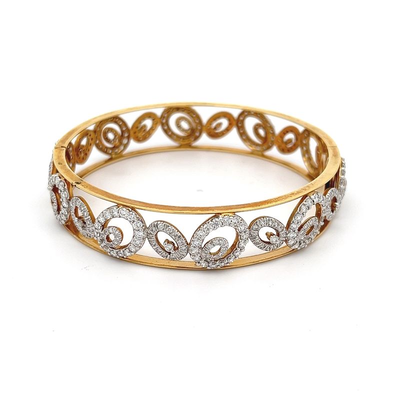 Diamond Crown Bangle | Mustafa Jewellery Malaysia