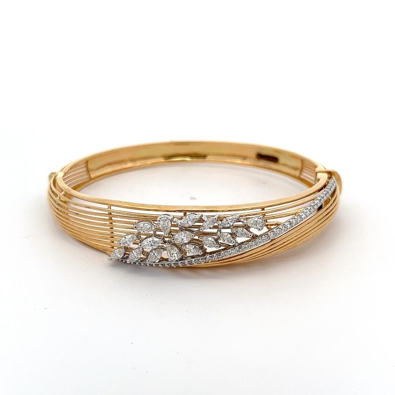 Diamond Dreamscape Bangle - Front