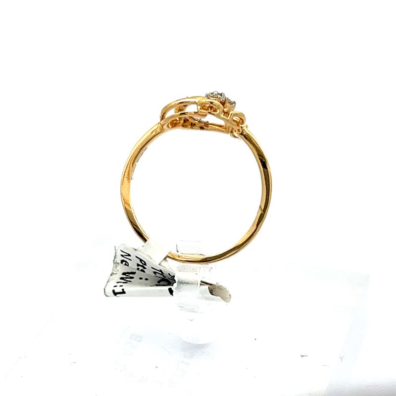 Enchanting Diamond Ring