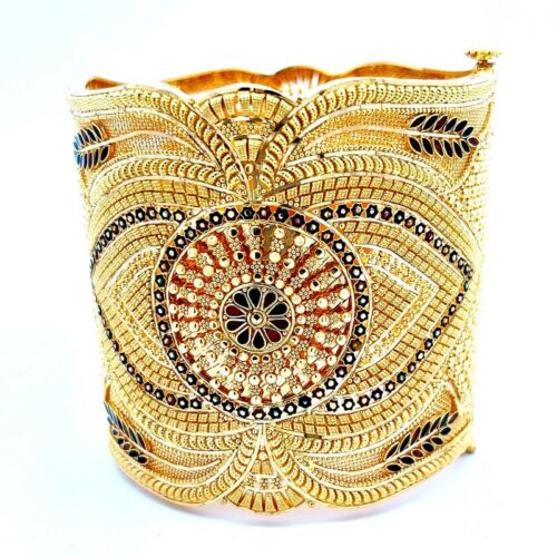 Bridal Noir Gold Kangan | Mustafa Jewellery