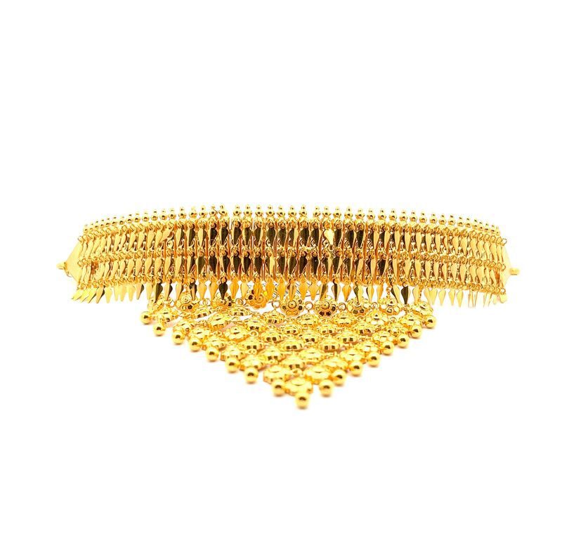 Enchanting Kerala Gold Choker | Mustafa Jewellery Singapore