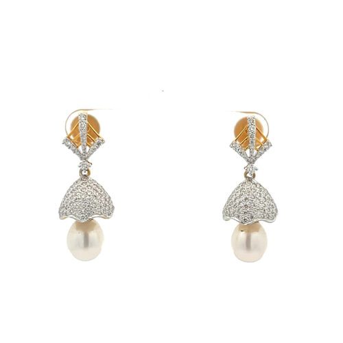 Lustrous Diamond Earrings | Mustafa Jewellery Singapore