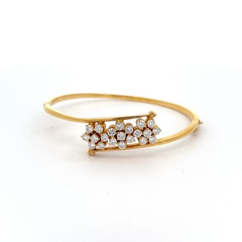 Regal Diamond Bangle | Mustafa Jewellery Singapore