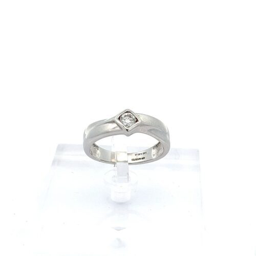 Brilliant Diamond Ring | Mustafa Jewellery