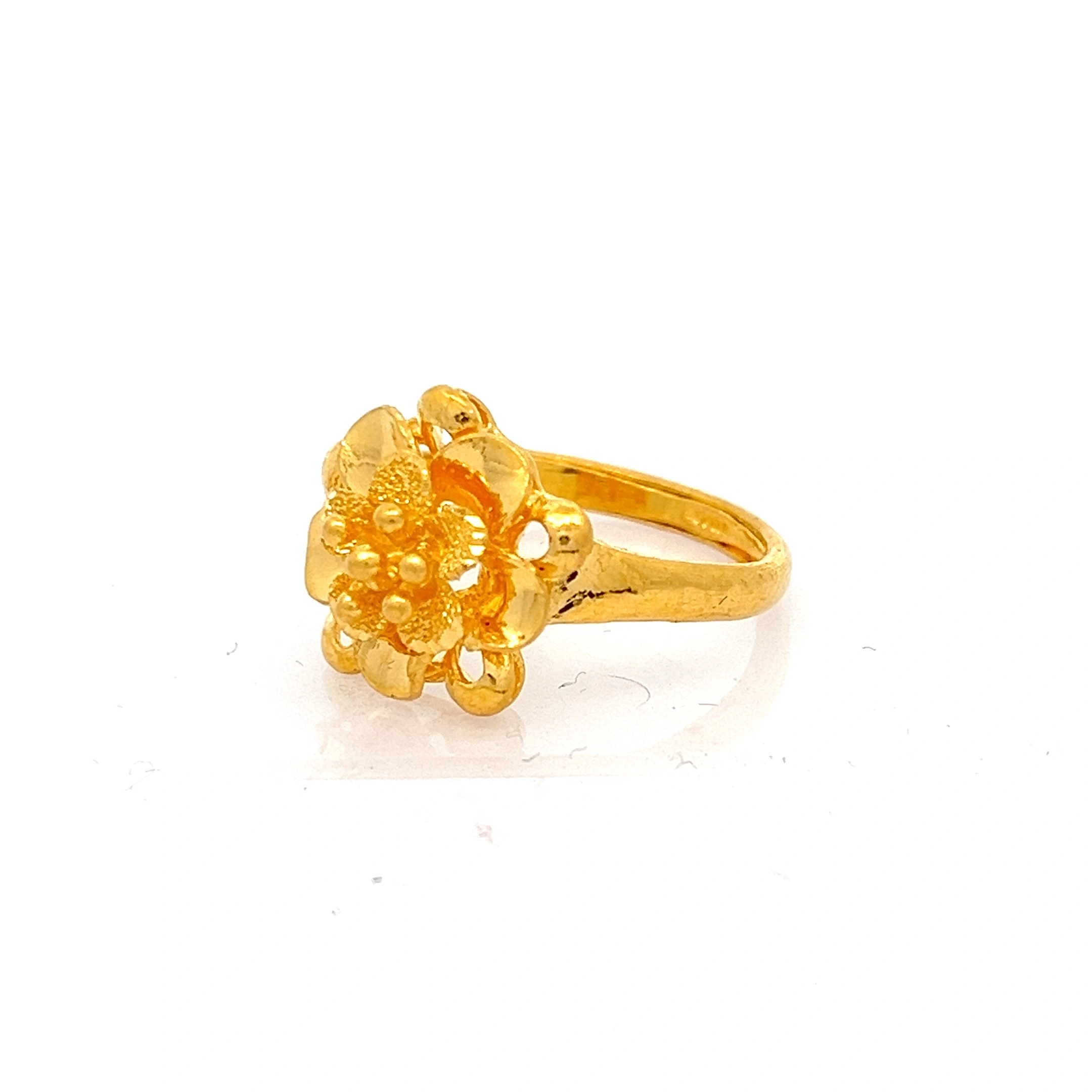 Golden Blossom Ring | Mustafa Jewellery Singapore