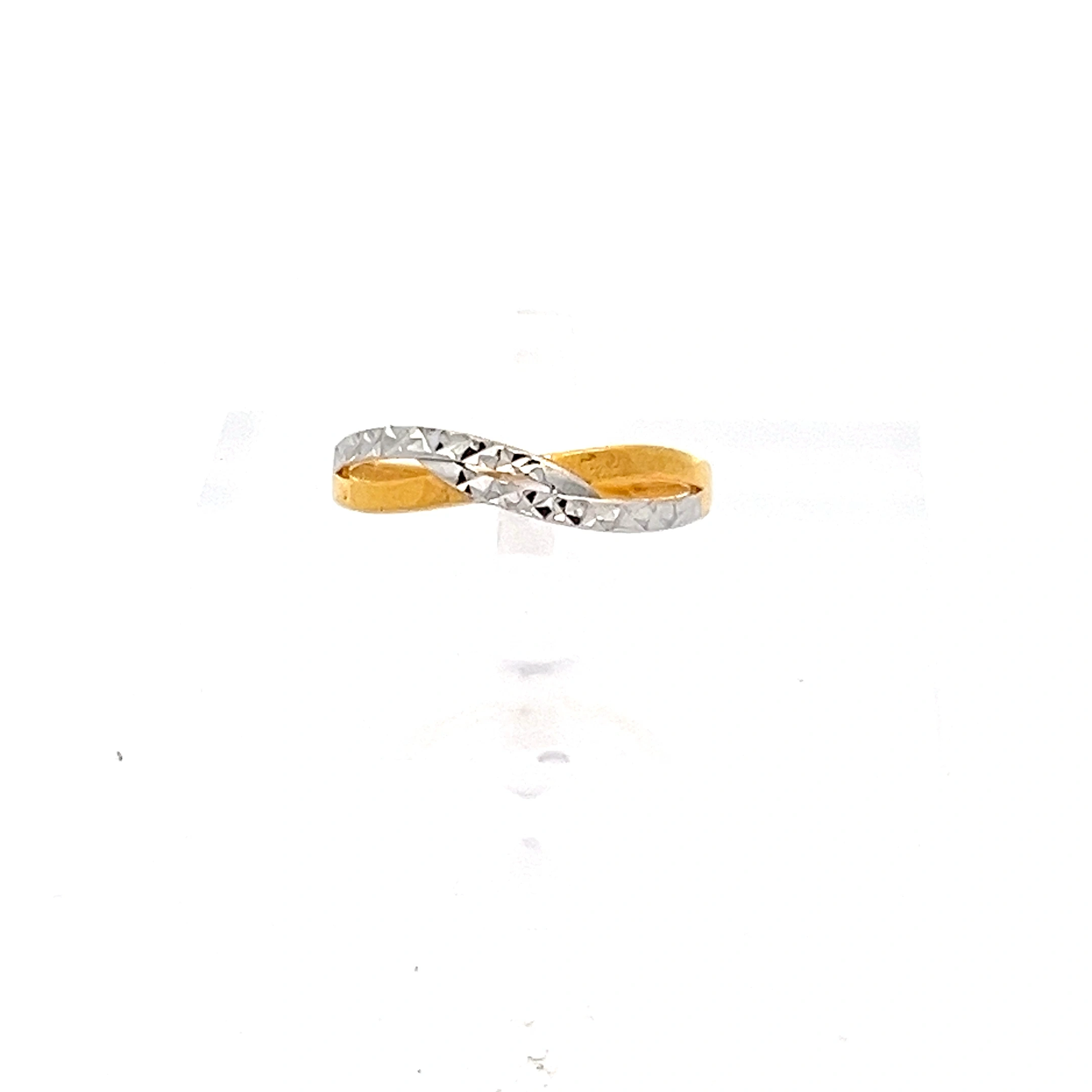 Twisted Tide Ring | Mustafa Jewellery Singapore