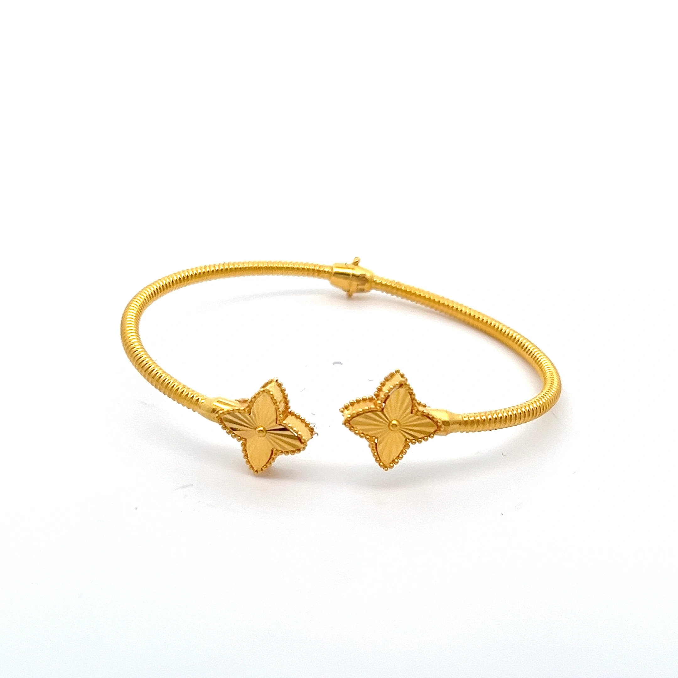 Chloe Clover Bangle | Mustafa Jewellery Singapore