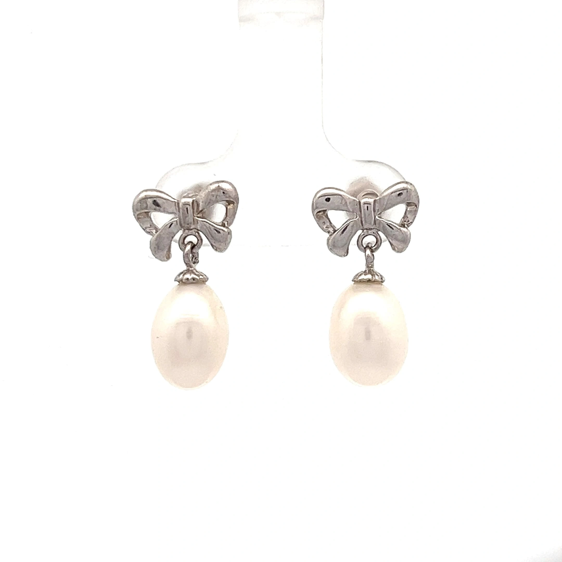 Moonlit Pearl Earrings | Mustafa Jewellery Singapore